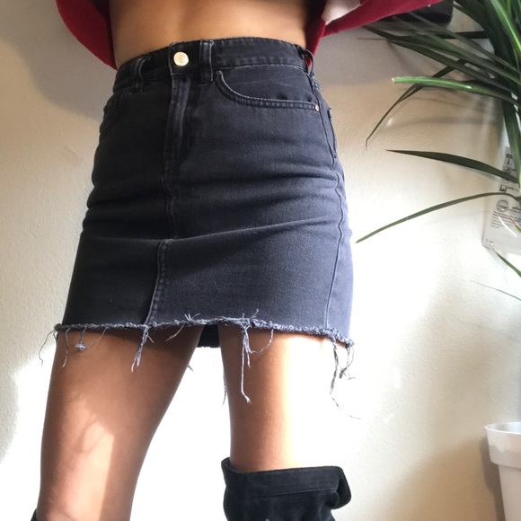 Black Washed High Waisted Denim Skirt - Picture 5 of 7